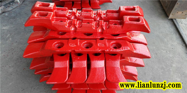大型刮板輸送機(jī)<i style='color:red'>17gl7-1刮板</i>鍛造工藝的重難點在哪？